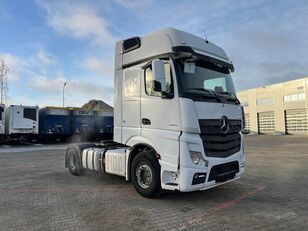 тягач Mercedes-Benz Actros MP4 GIGASPACE