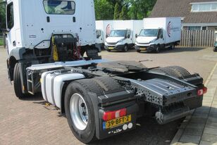 Mercedes-Benz Antos 1833 L truck tractor