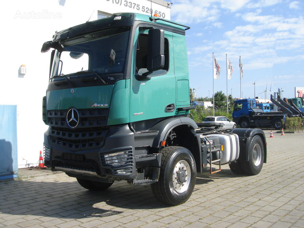 السيارات القاطرة Mercedes-Benz Arocs 1848