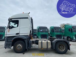 ťahač Mercedes-Benz Arocs 1943