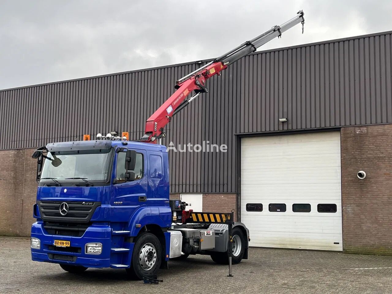 Mercedes-Benz Axor 1836 / HMF 13 ton/mtr crane / Remote control / Euro5 / Airc truck tractor