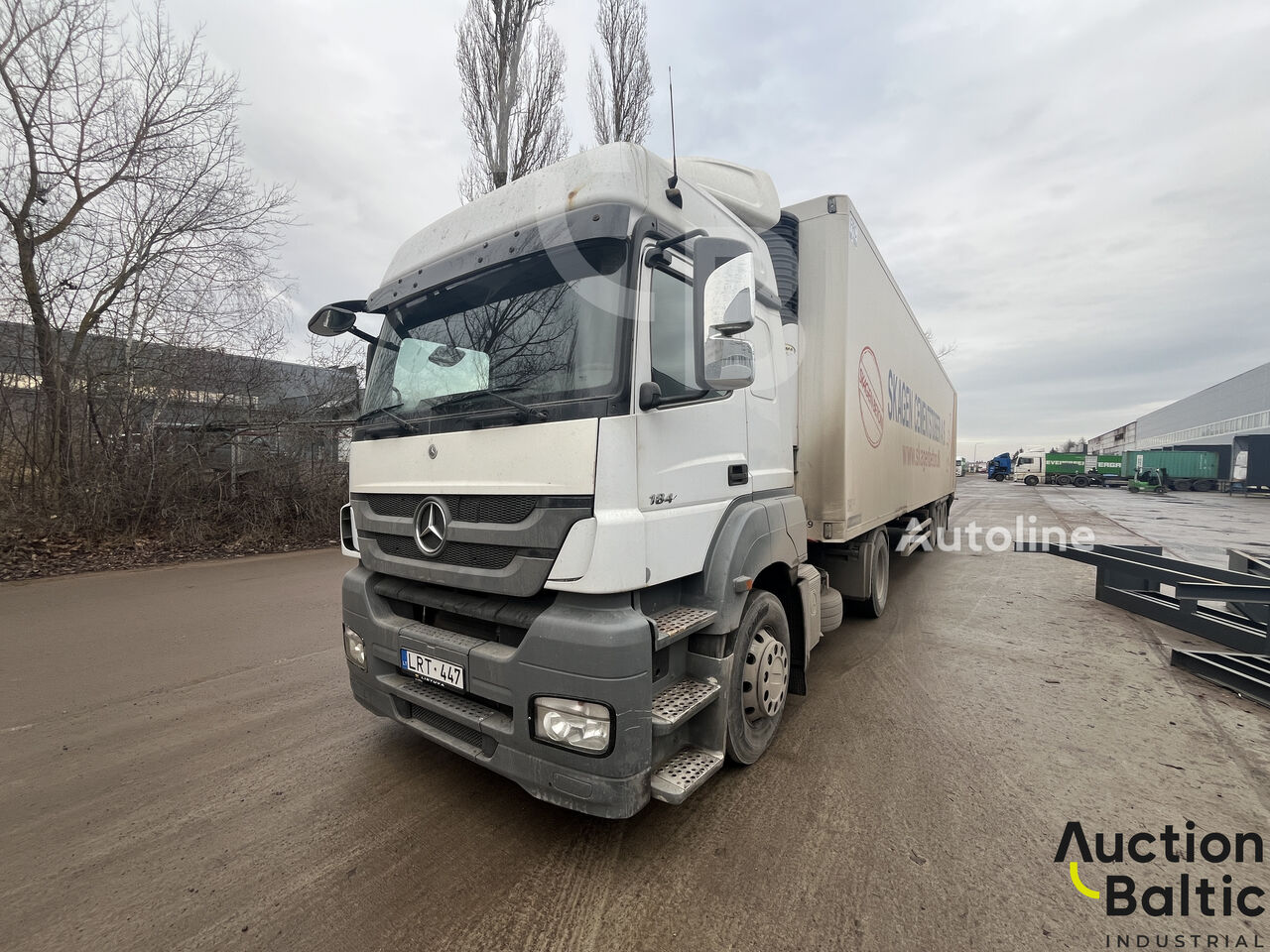 Mercedes-Benz Axor 1840 LS truck tractor