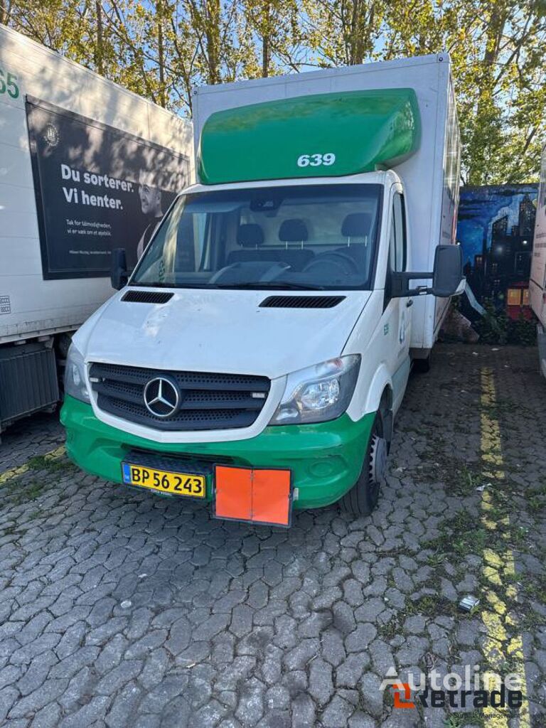 Mercedes-Benz Sprinter truck tractor