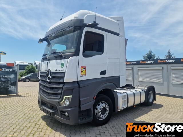 السيارات القاطرة Mercedes-Benz Trucks Actros 1845 LS