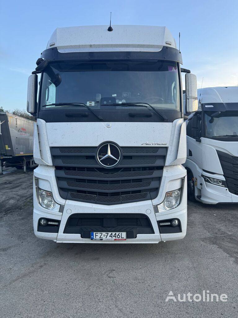 السيارات القاطرة Mercedes-Benz ls 1848