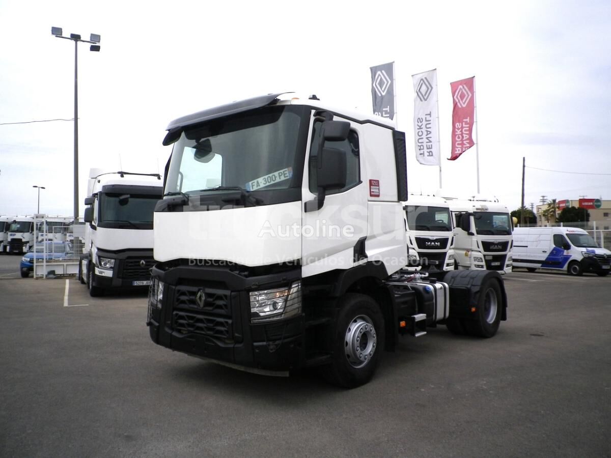 السيارات القاطرة Renault C440