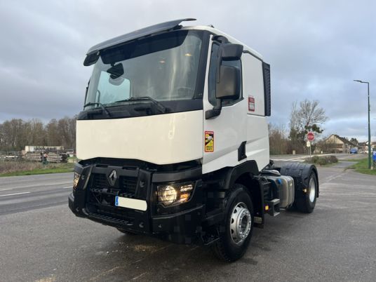 Renault C460 truck tractor