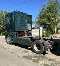 Renault Magnum 440 truck tractor