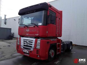 Renault Magnum 440 truck tractor