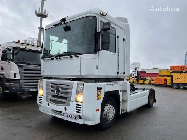 Renault Magnum 460 DXI truck tractor