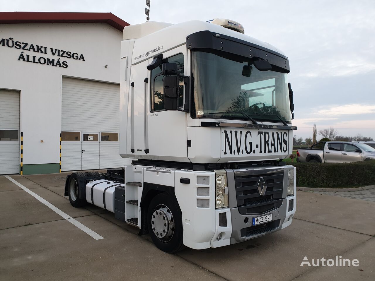 Renault Magnum 480 truck tractor