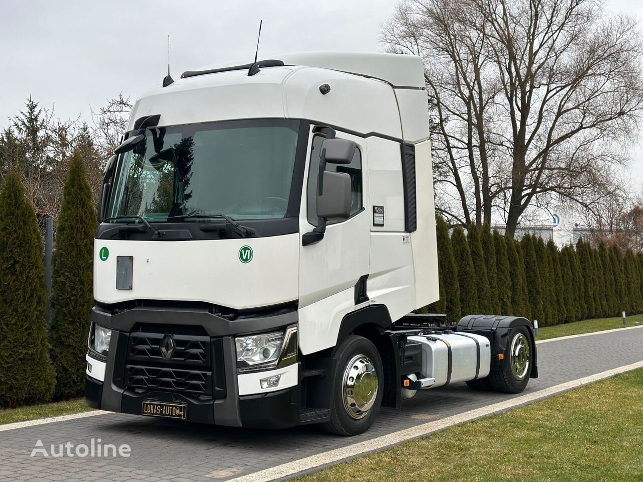 Renault T 440 13 L LOW DECK FRIDGE AIR SUSPENSION tegljač