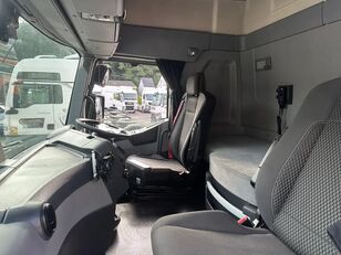 Renault T 460 6x2 - RHD (EJF) truck tractor for sale - Image 15 | Autoline AU Renault T 460 6x2 - RHD (EJF) truck tractor | Image 15 - Autoline