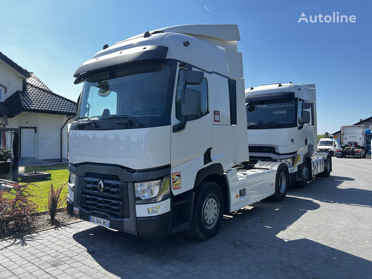 Renault T460 truck tractor