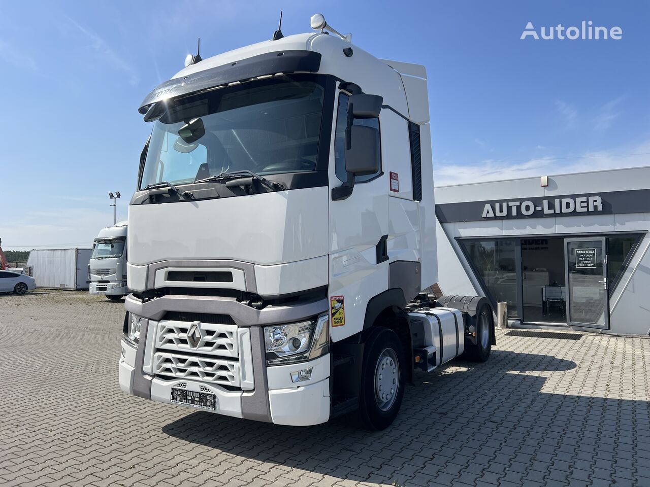 Renault T480 truck tractor