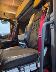 Renault T520 truck tractor for sale - Image 8 | Autoline PH Renault T520 truck tractor | Image 8 - Autoline