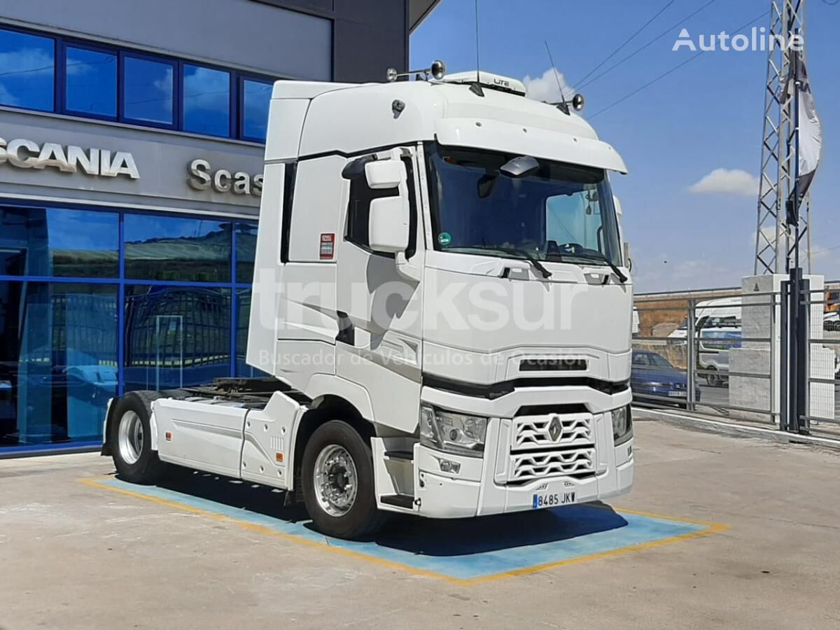 السيارات القاطرة Renault T520 HIGH SLEEPER CAB