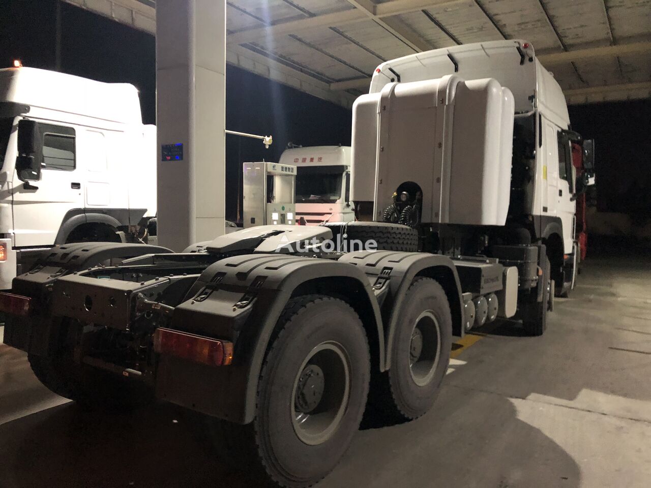 牵引车 SITRAK,HOWO T7, SHACMAN CNG 6x4 tractor truck