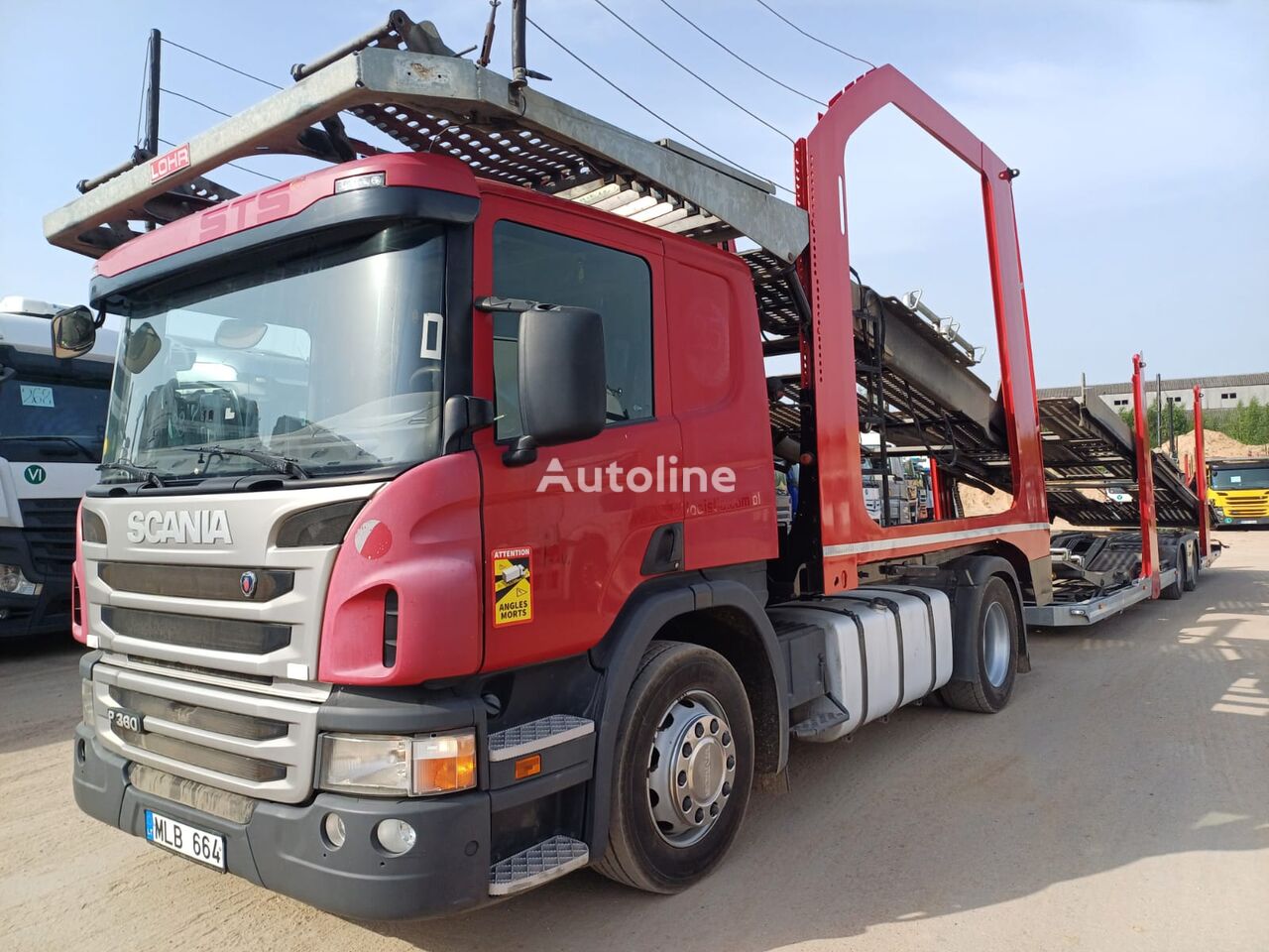 camião tractor Scania + semi-reboque porta carros