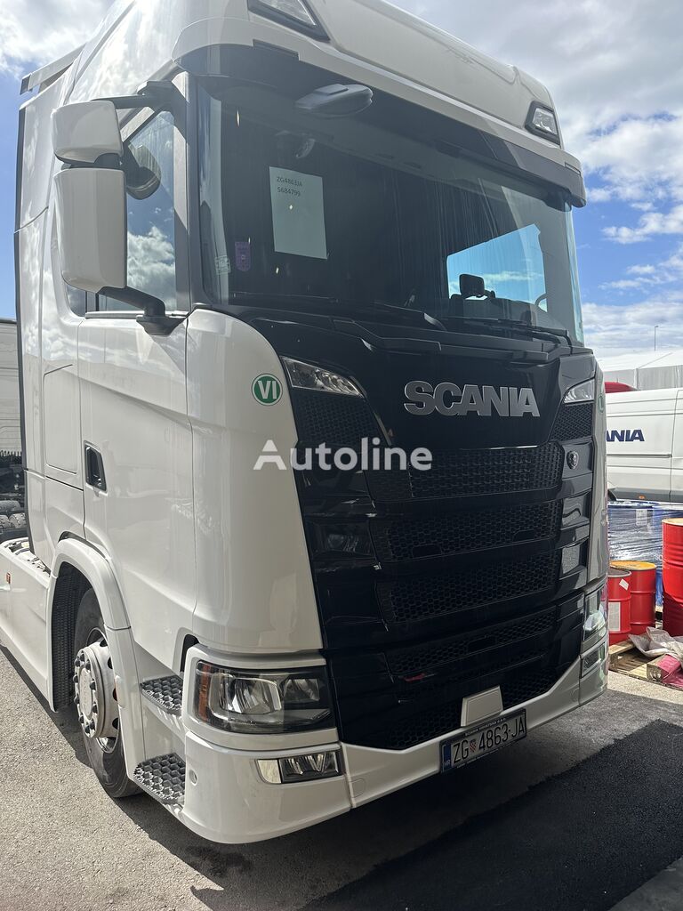 камион влекач Scania 450S