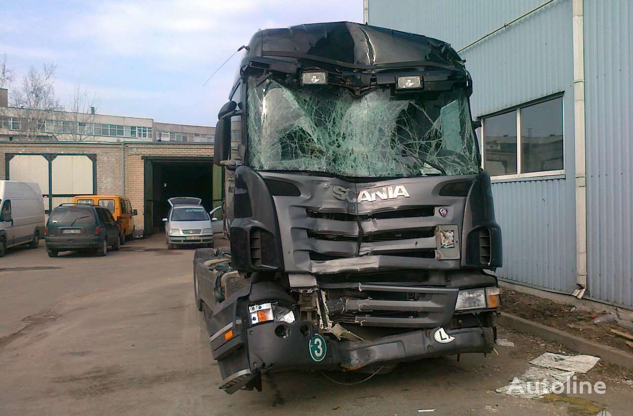 damaged Scania R truck tractor