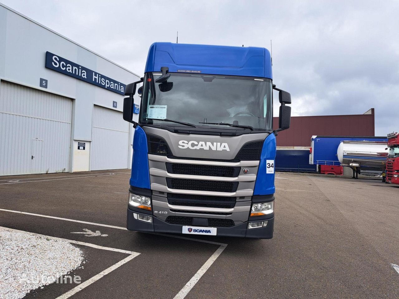 Scania R 410 truck tractor