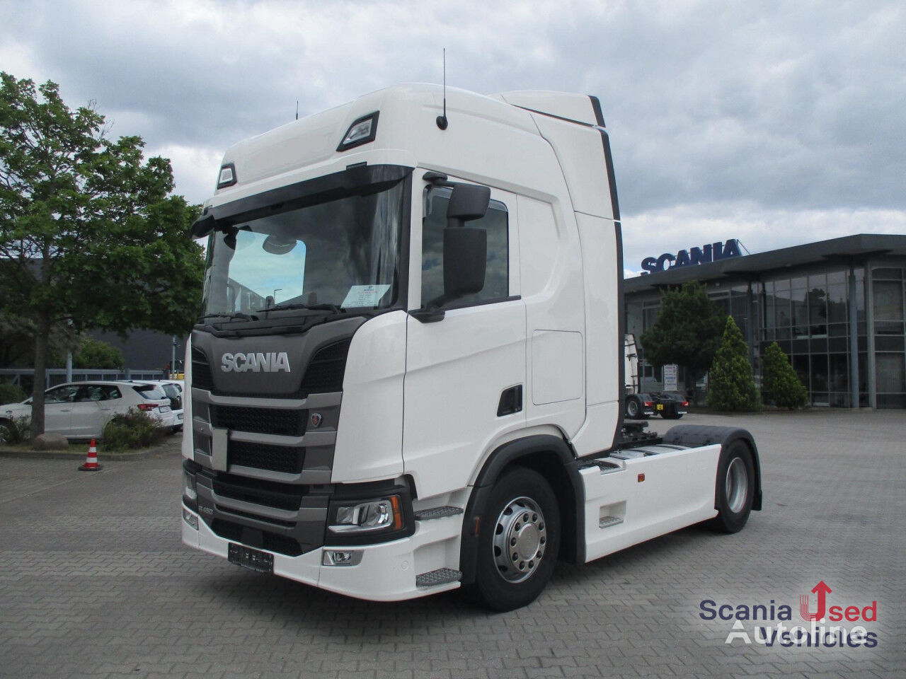 السيارات القاطرة Scania R 450