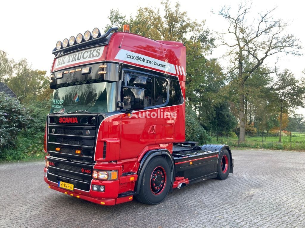 Scania R164-480 V8 4x2 Topline Showtruck truck tractor