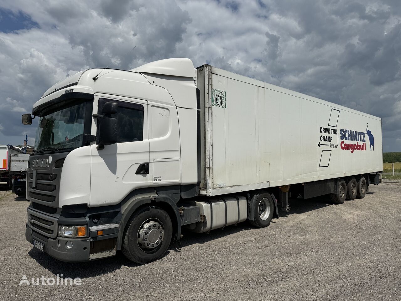 Scania R410 truck tractor + refrigerated semi-trailer