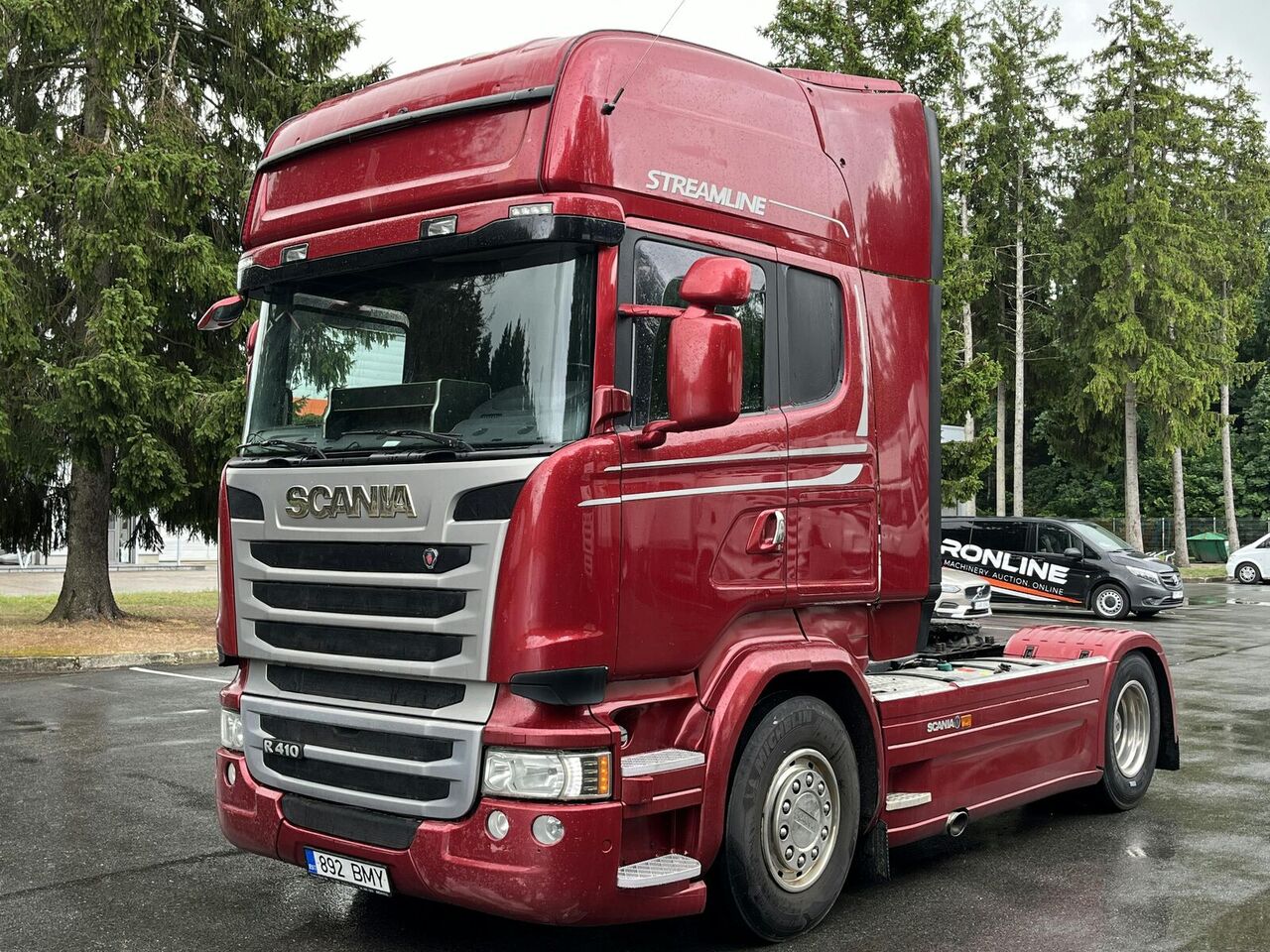 Scania R410 truck tractor