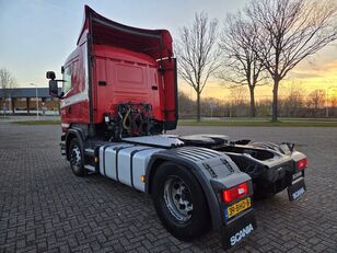 Scania R410 SCR truck tractor