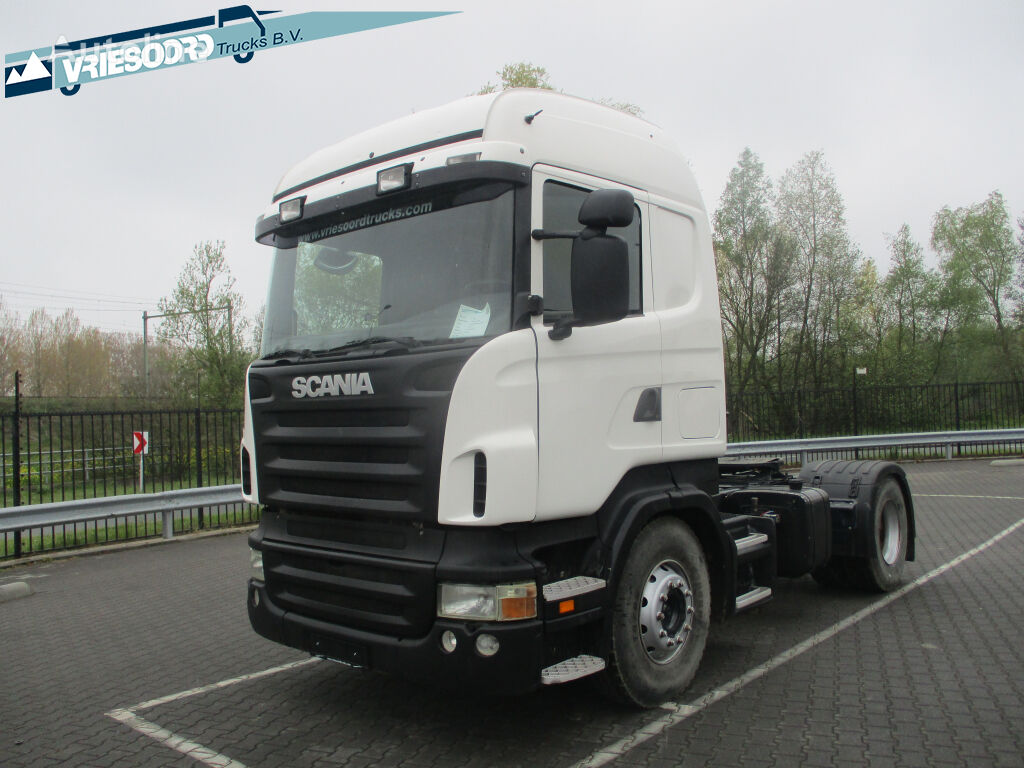 Scania R420 truck tractor