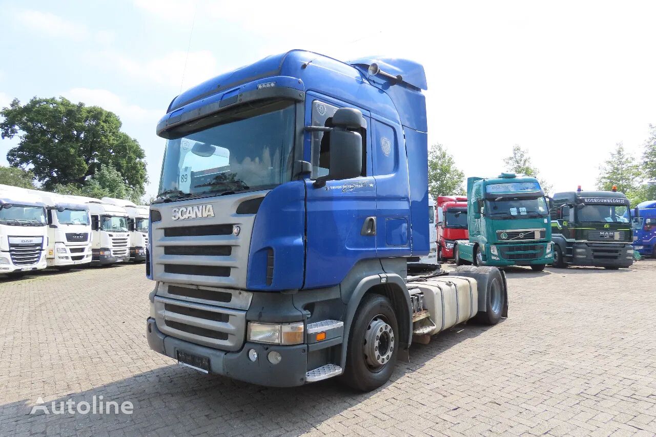 Scania R420 2 tanks, 2 beds, manual gearbox truck tractor