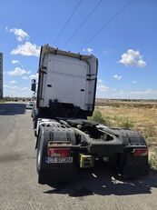 السيارات القاطرة Scania R440