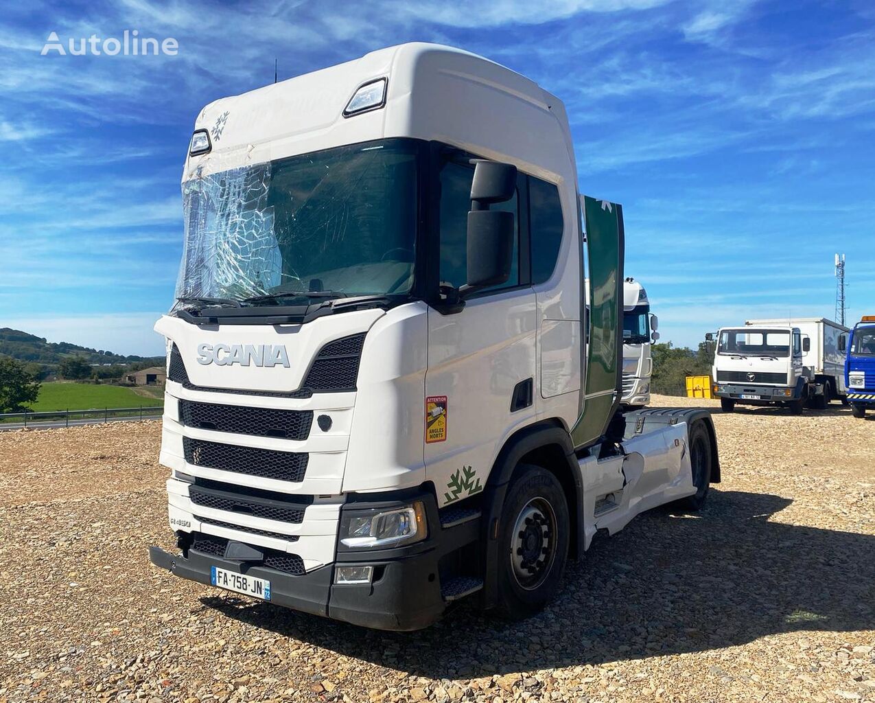 vioittuneet Scania R450 vetopöytäauto