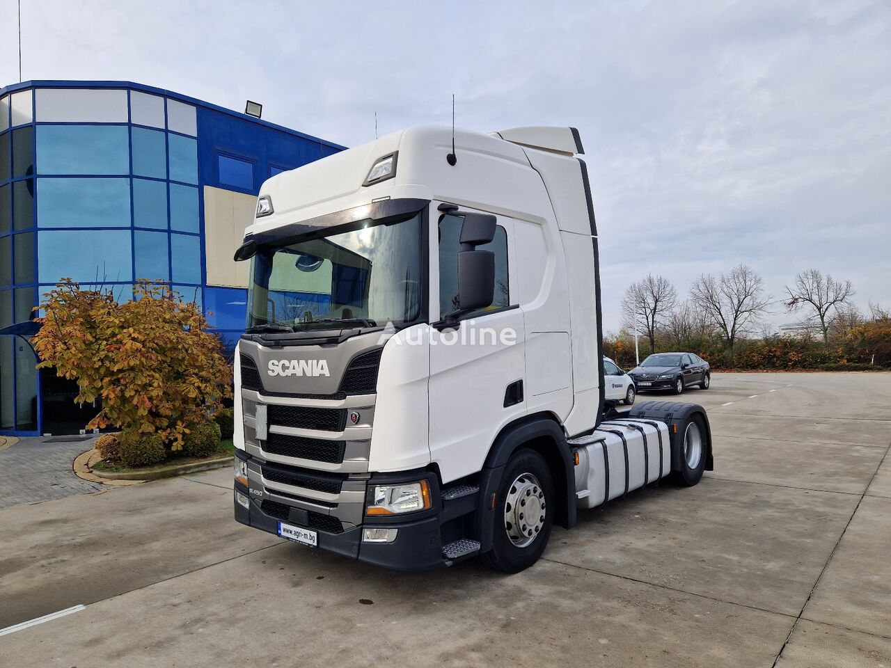 Scania R450 truck tractor