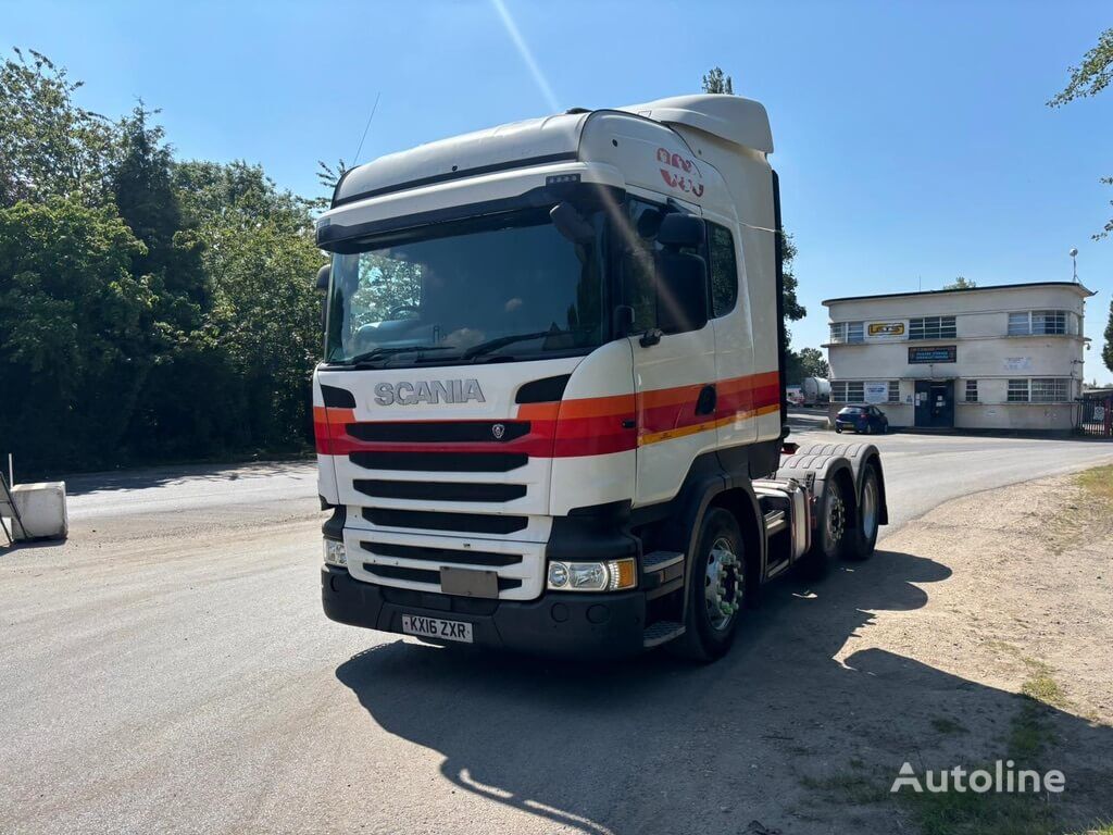 Scania R450 truck tractor