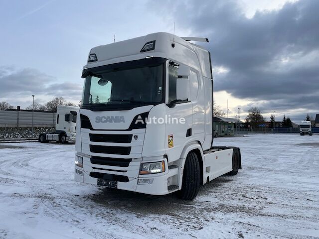 тягач Scania R450