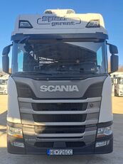 Scania R450 truck tractor