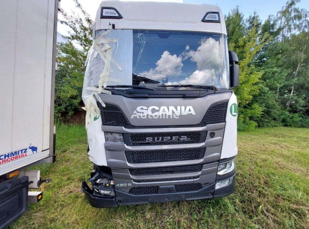 тягач Scania R460 после аварии