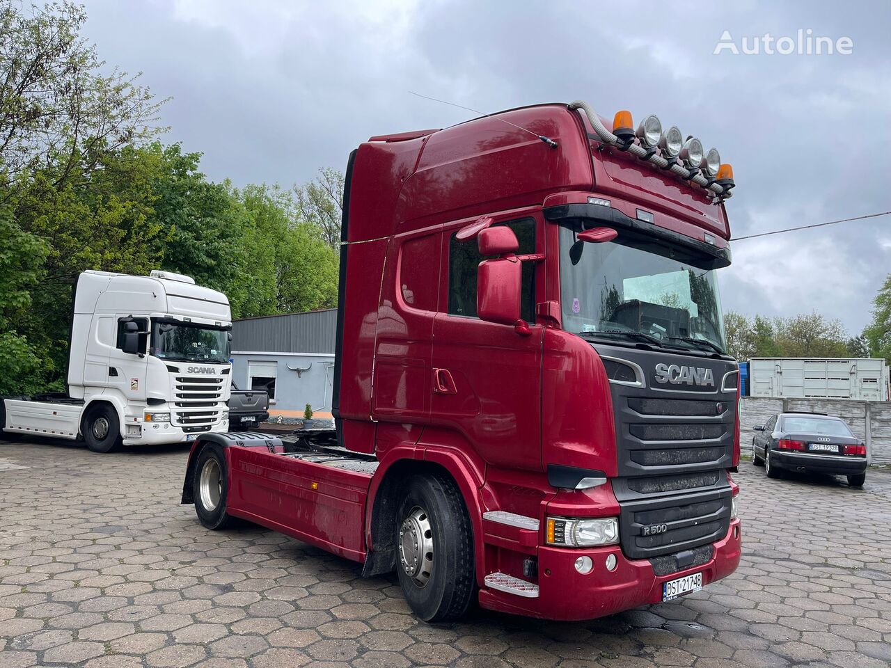 Scania R490 truck tractor