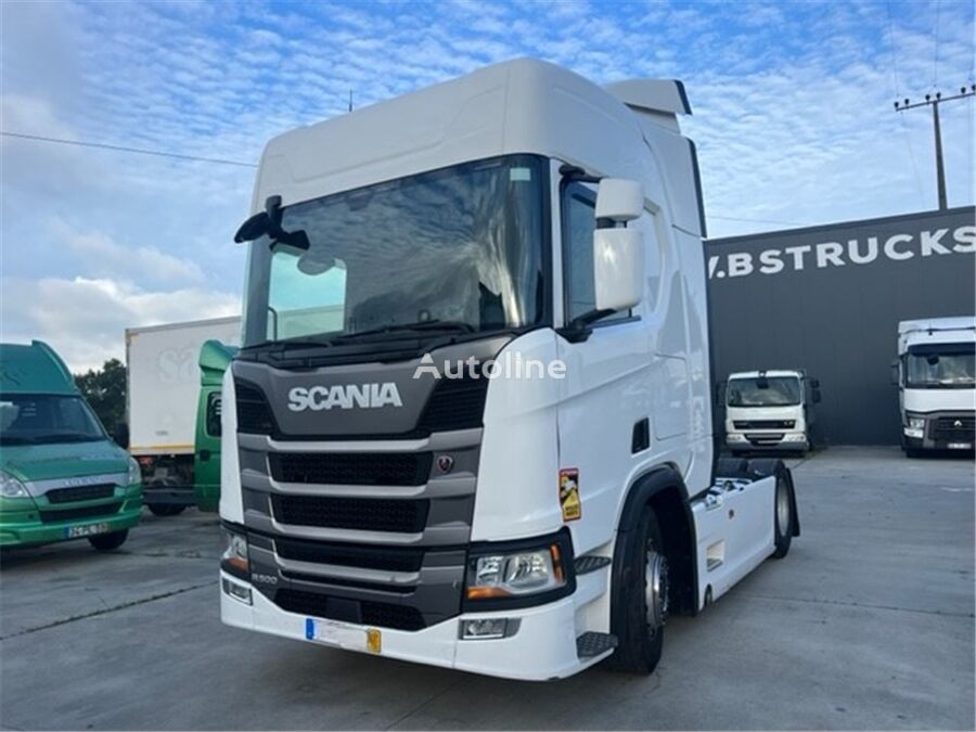 السيارات القاطرة Scania R500