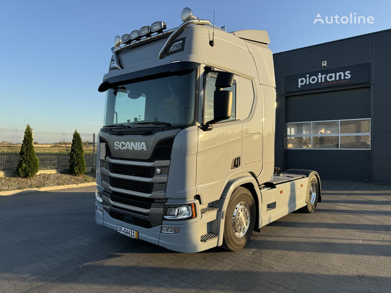 السيارات القاطرة Scania R500