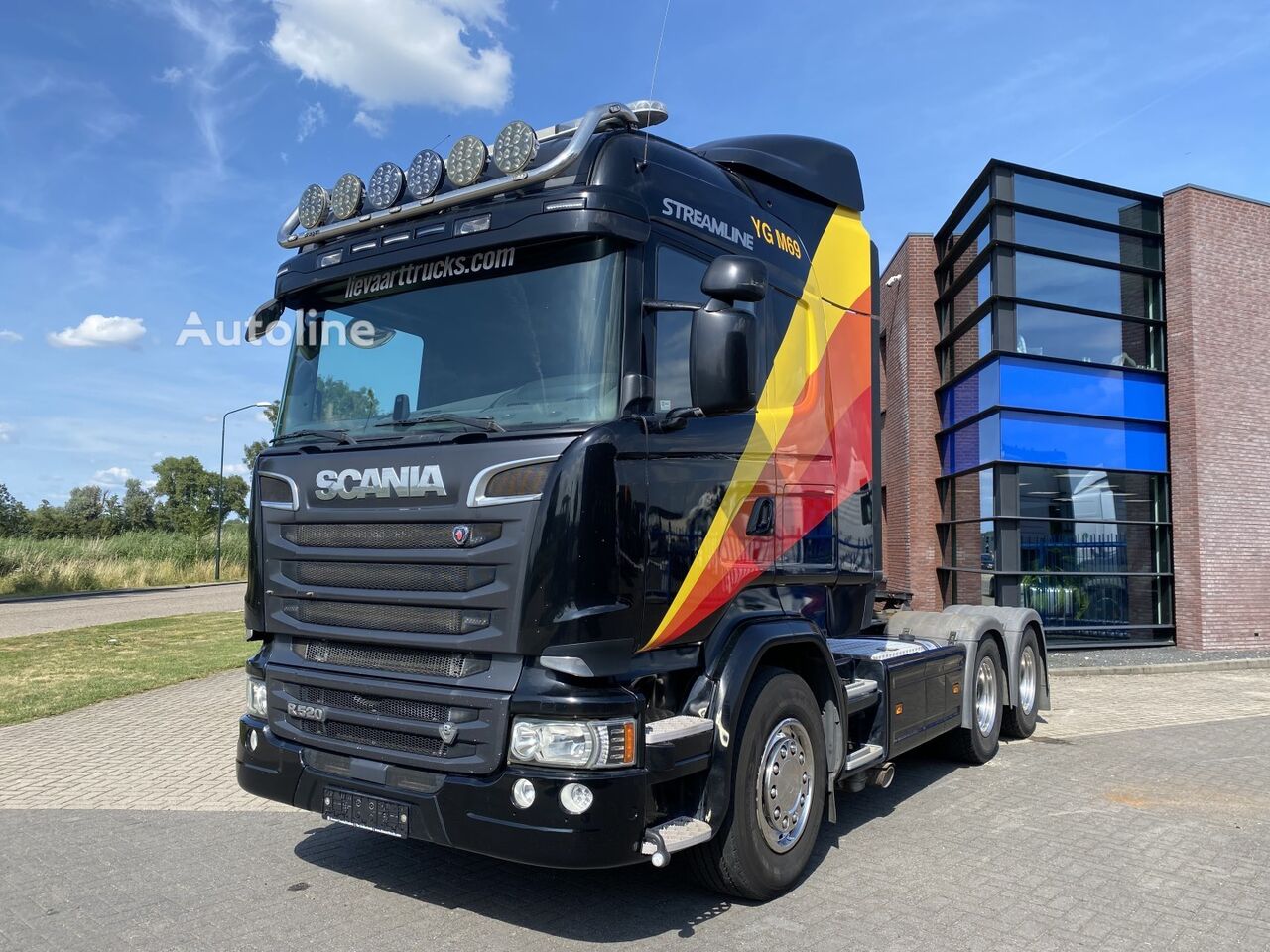 Scania R520 truck tractor