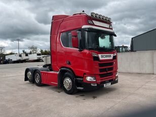 السيارات القاطرة Scania R520