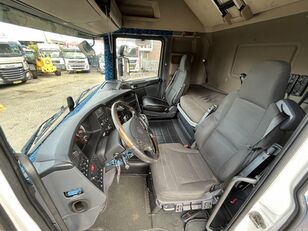 Scania R520 V8 / Full air / Retarder / 6x2 / Full spoiler / 2 x Tank / truck tractor for sale - Image 8 | Autoline ZA Scania R520 V8 / Full air / Retarder / 6x2 / Full spoiler / 2 x Tank / truck tractor | Image 8 - Autoline