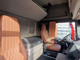 Tracteur routier Scania R530 V8 NGS - R6X2 - full air - retarder - new Seats - coffee à vendre - Image 18 | Autoline BF Tracteur routier Scania R530 V8 NGS - R6X2 - full air - retarder - new Seats - coffee | Image 18 - Autoline