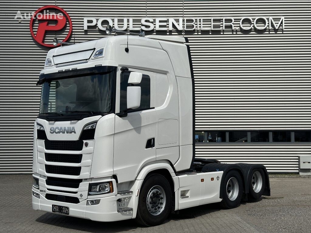 السيارات القاطرة Scania S660