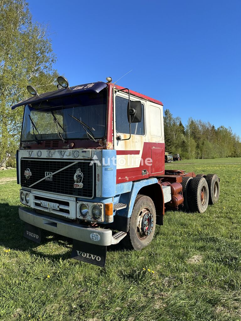 Volvo F10 6x2 truck tractor