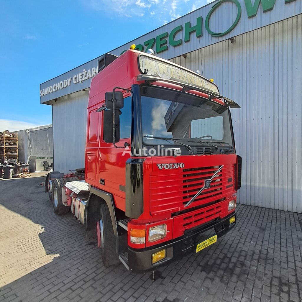 تریلی Volvo F12 F10